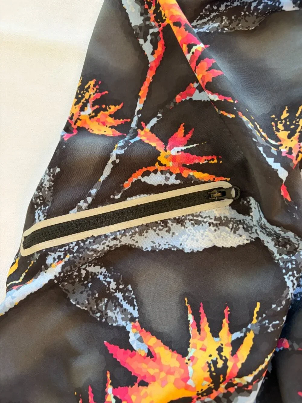 Tommy Bahama Size 44 Black Tropical Swim Trunks